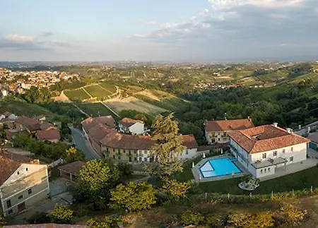 Bed and breakfast Nonna Cicci Boutique - Cisterna dʼAsti