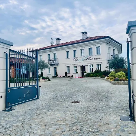 Nonna Cicci Boutique - *